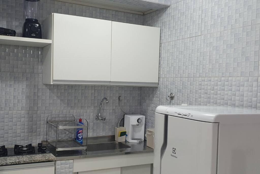 E Sala Na Pituba A 700m Da Apartamento