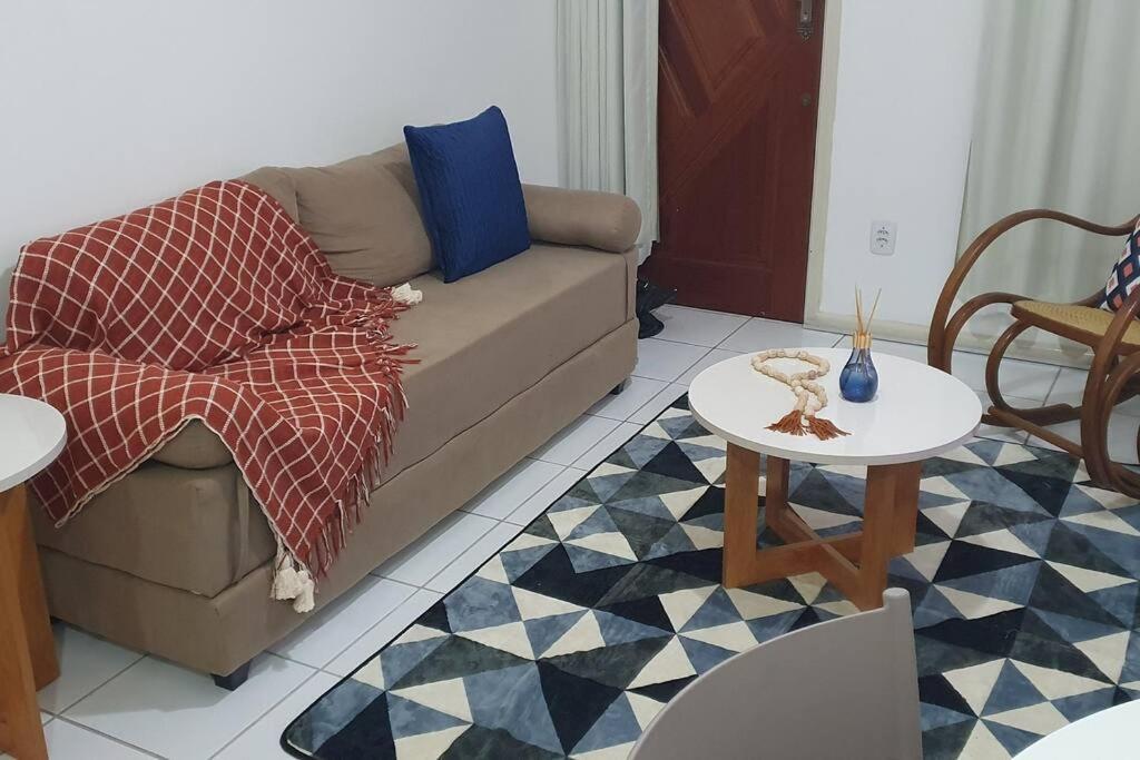 Apartamento E Sala Na Pituba A 700m Da Salvador